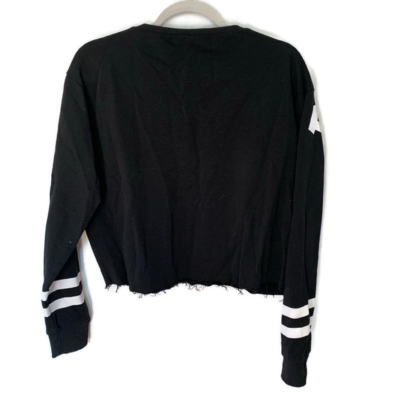 ⭐️ 2 for $10! ⭐️ H&M Brooklyn Crop Sweatshirt - Picture 4 of 4